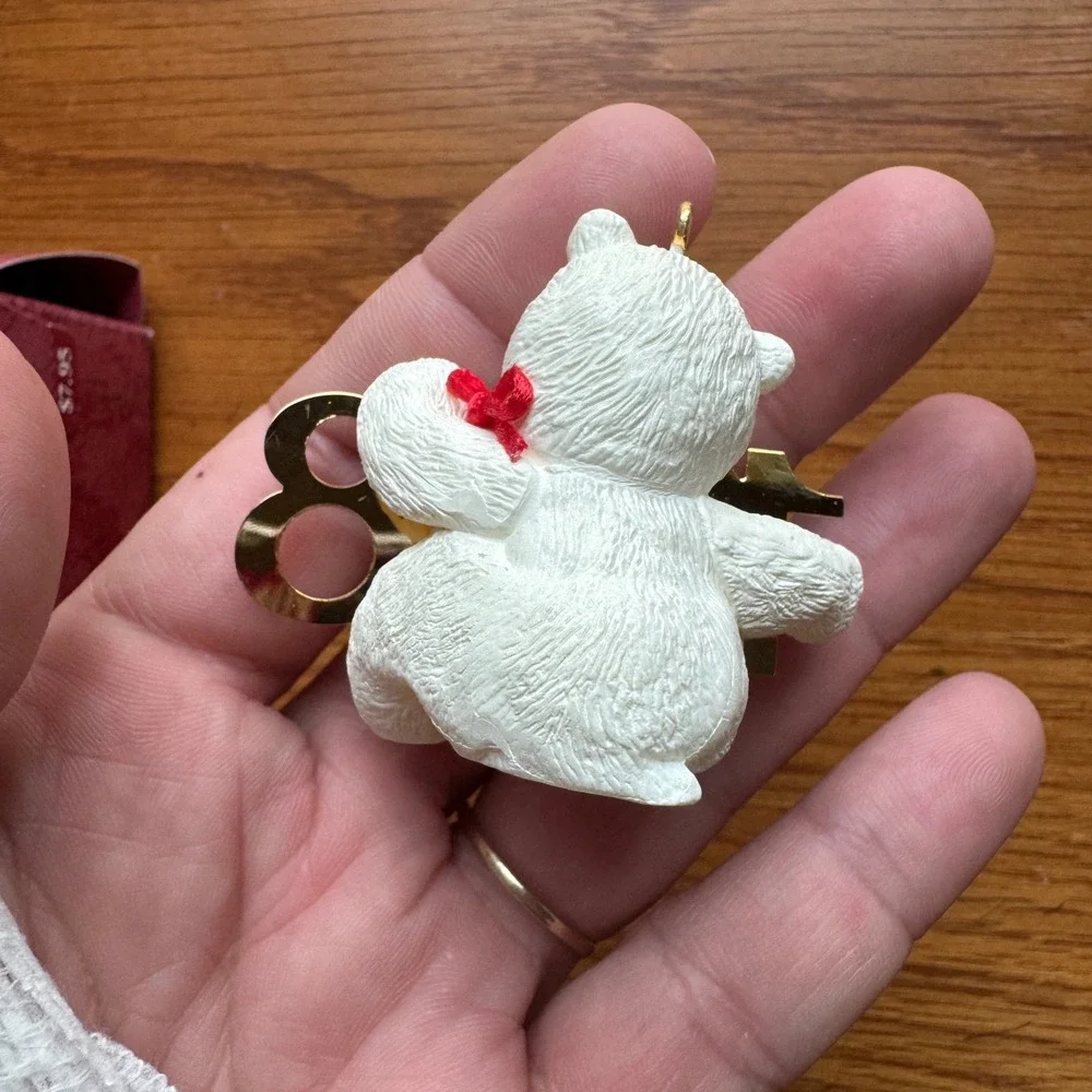 Hallmark Keepsake Ornament 1998 Collector Series Fabulous Decade Polar‎ Bear